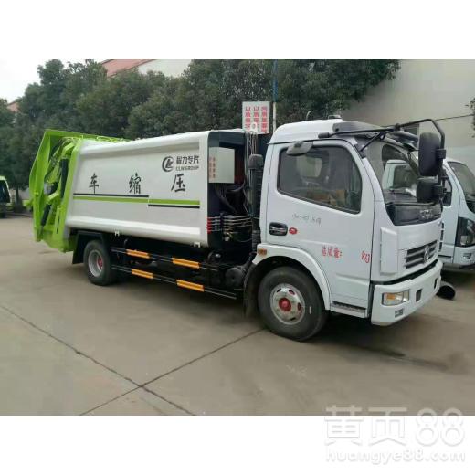型勾臂式垃圾車廠家 高效環(huán)保的垃圾清運解決方案